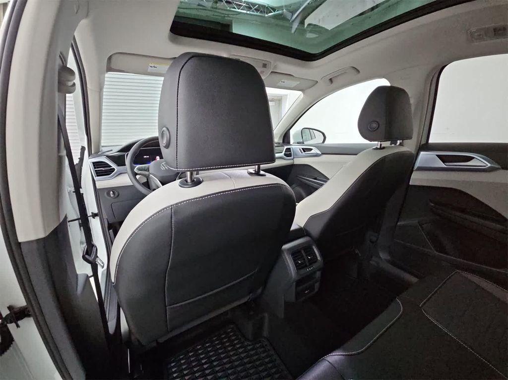 new 2025 Volkswagen Taos car, priced at $33,151
