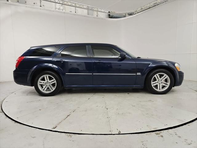 used 2005 Dodge Magnum car, priced at $8,214