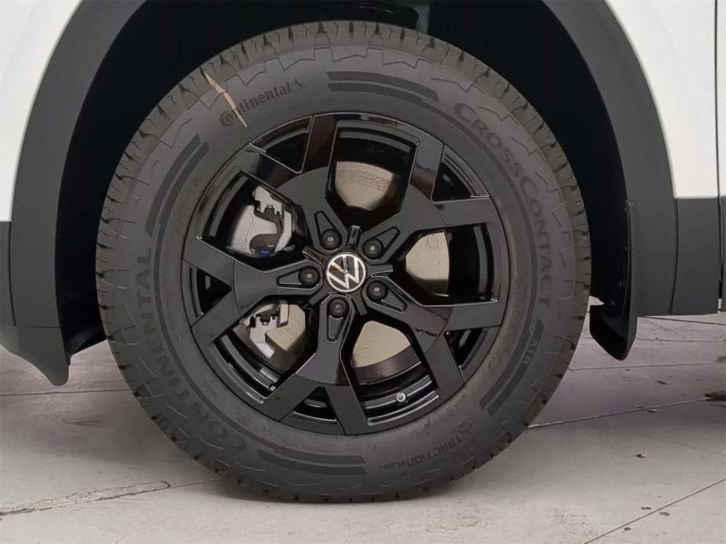 new 2025 Volkswagen Atlas car, priced at $50,899