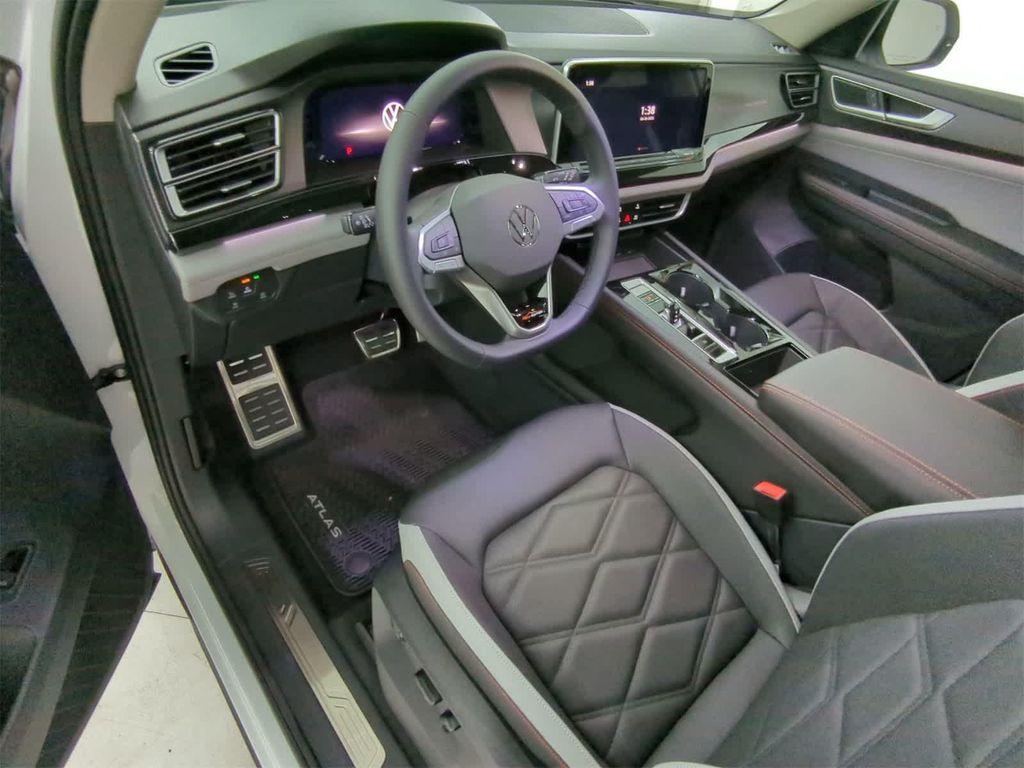 new 2025 Volkswagen Atlas car, priced at $50,899
