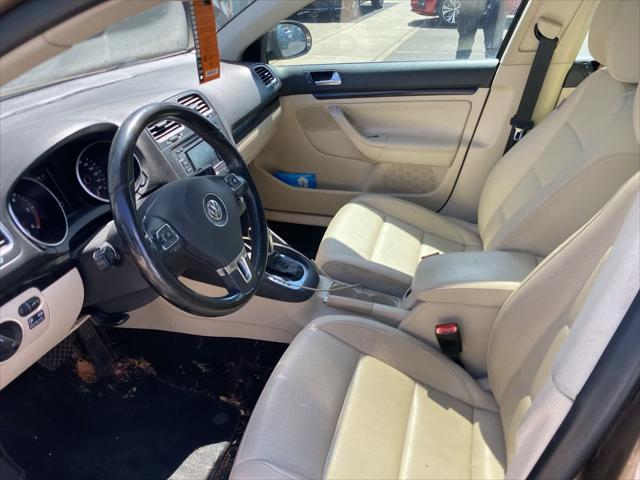 used 2011 Volkswagen Jetta SportWagen car, priced at $9,995