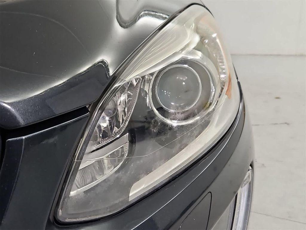 used 2015 Volvo XC60 car, priced at $9,528