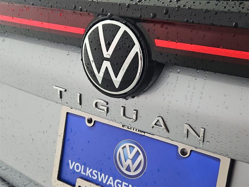 new 2025 Volkswagen Tiguan car, priced at $37,882
