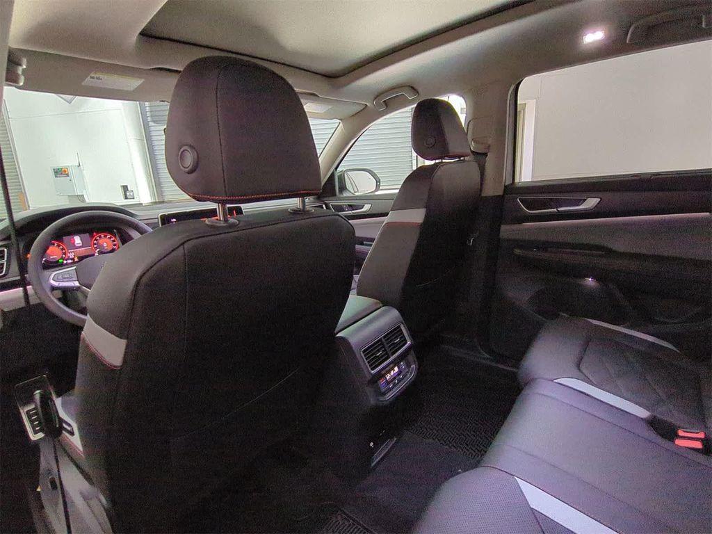 new 2025 Volkswagen Atlas car, priced at $49,354