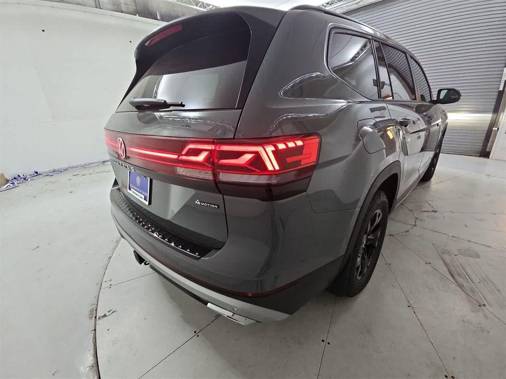 new 2025 Volkswagen Atlas car, priced at $49,809