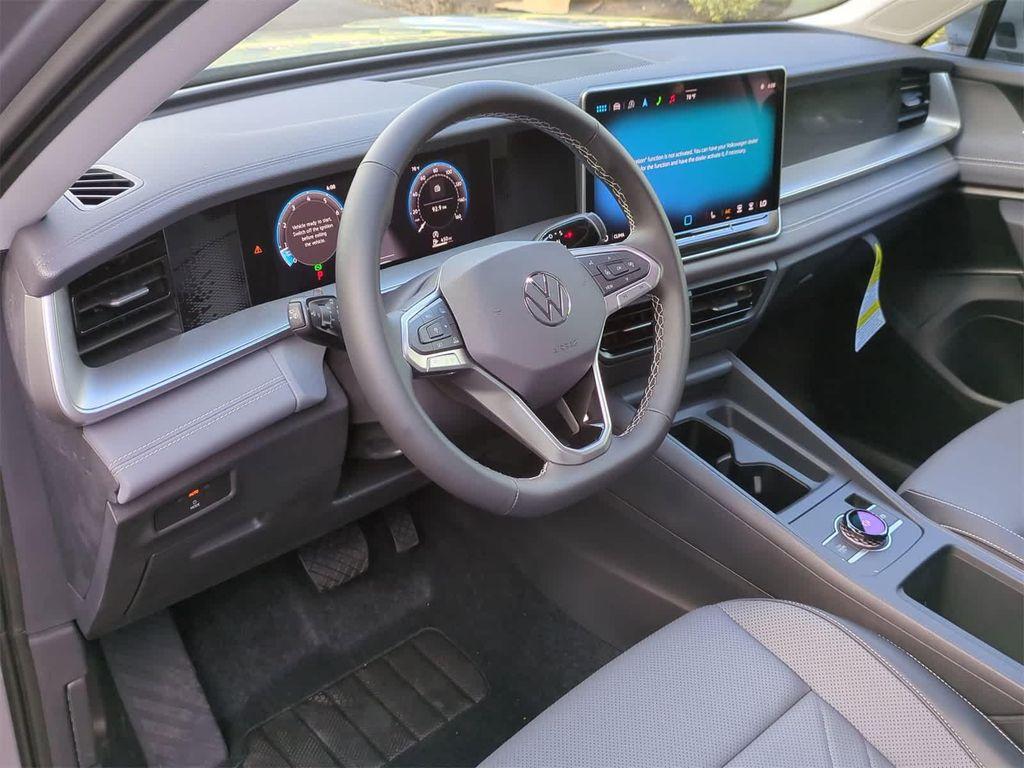 new 2025 Volkswagen Tiguan car, priced at $34,015