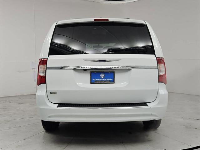 used 2014 Chrysler Town & Country car, priced at $9,252