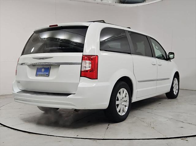 used 2014 Chrysler Town & Country car, priced at $9,252