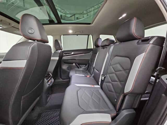 new 2025 Volkswagen Atlas car, priced at $50,204