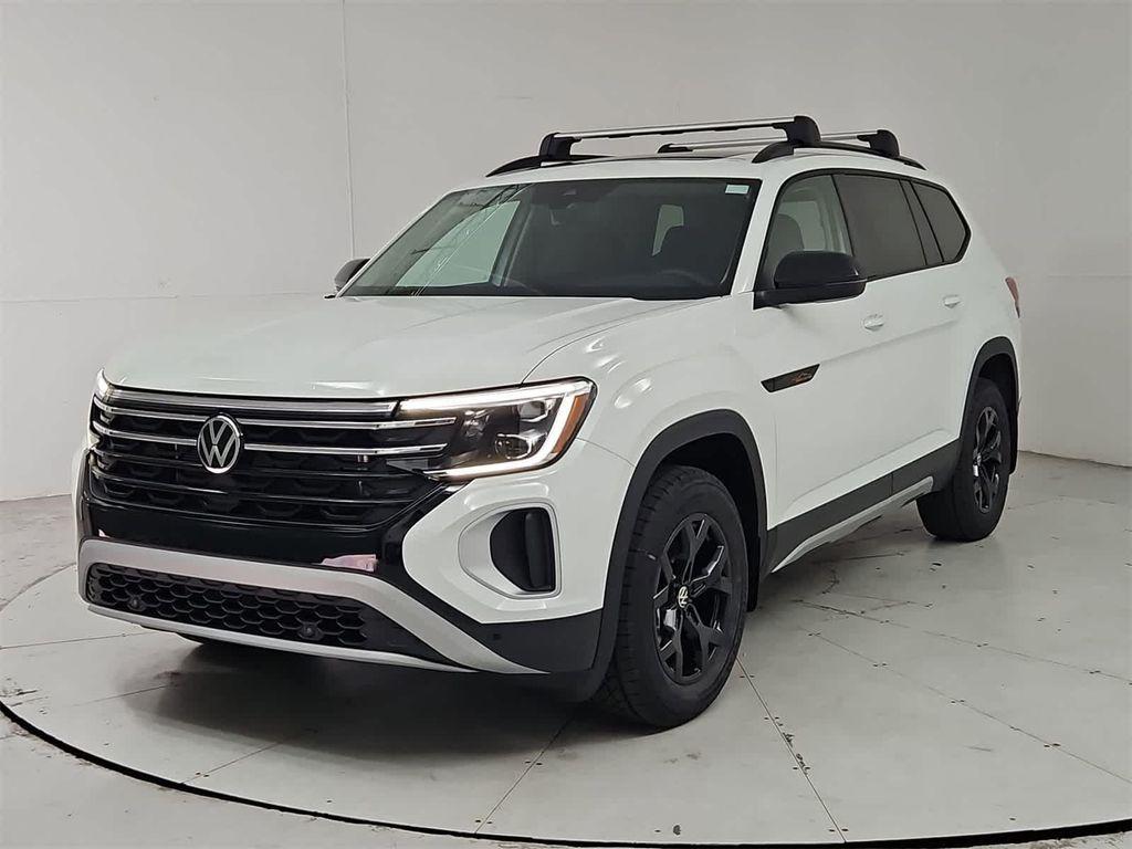 new 2025 Volkswagen Atlas car, priced at $50,204