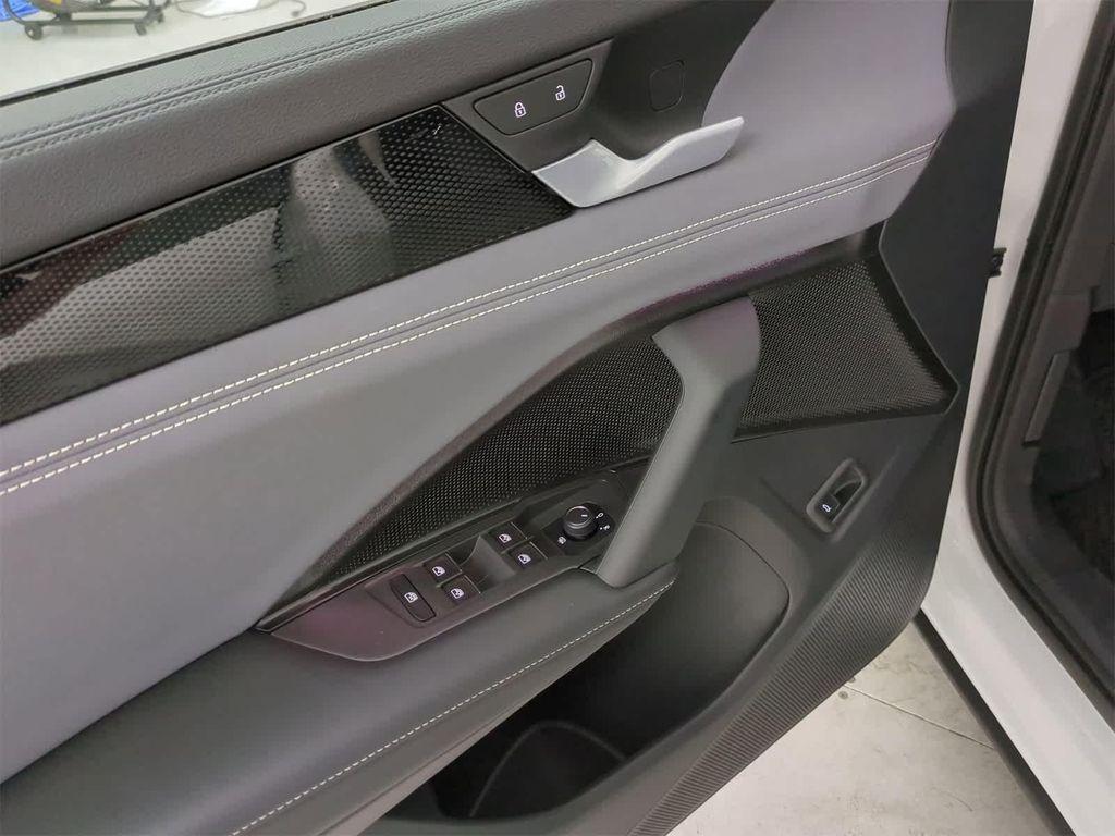 new 2025 Volkswagen Tiguan car, priced at $37,871