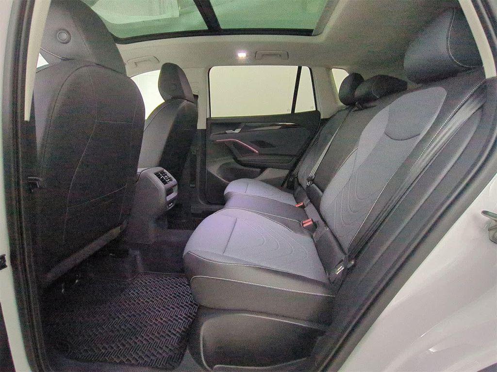 new 2025 Volkswagen Tiguan car, priced at $37,871