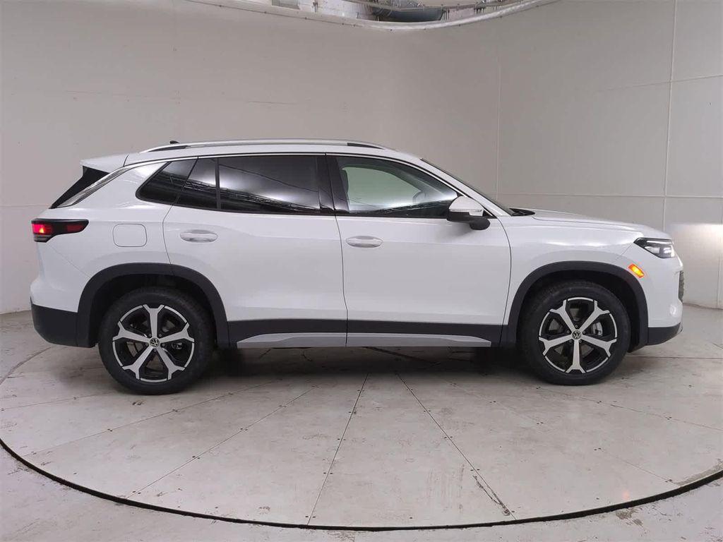new 2025 Volkswagen Tiguan car, priced at $37,871