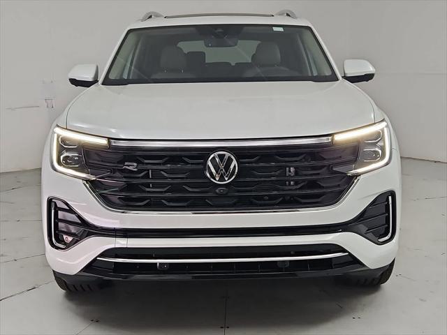 new 2025 Volkswagen Atlas car, priced at $56,994