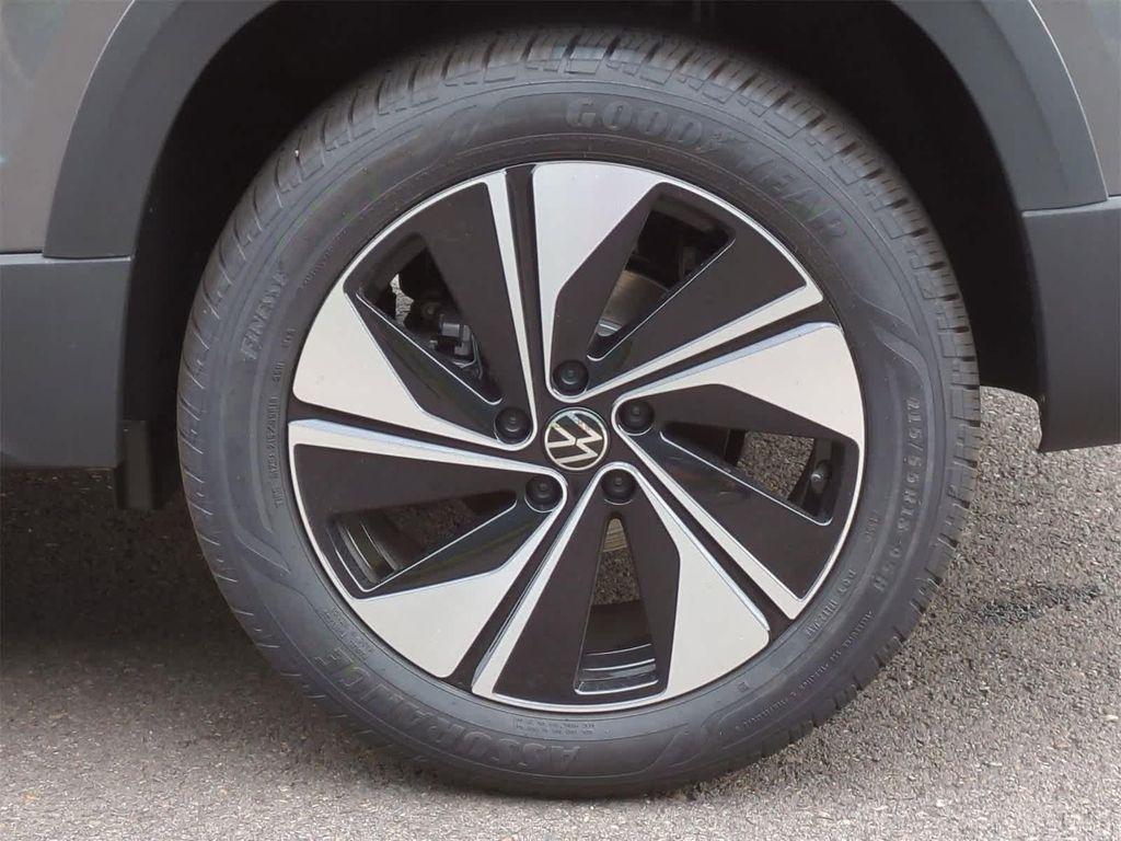 new 2025 Volkswagen Taos car, priced at $33,151