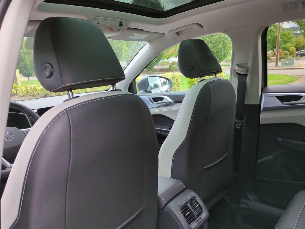new 2025 Volkswagen Taos car, priced at $33,151