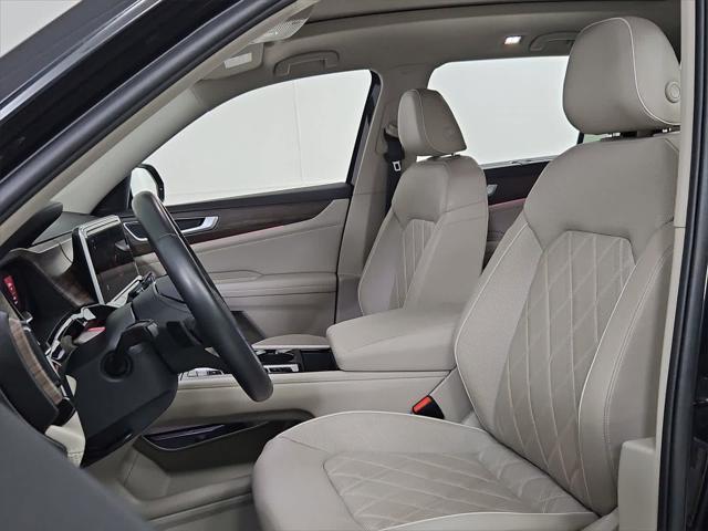 used 2024 Volkswagen Atlas car, priced at $44,615