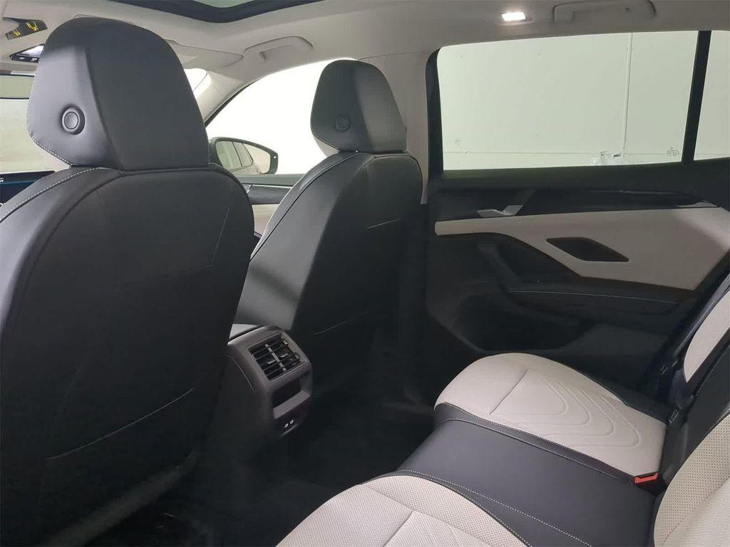 new 2025 Volkswagen Tiguan car, priced at $37,882