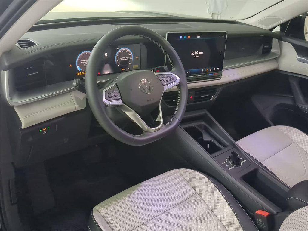 new 2025 Volkswagen Tiguan car, priced at $37,882