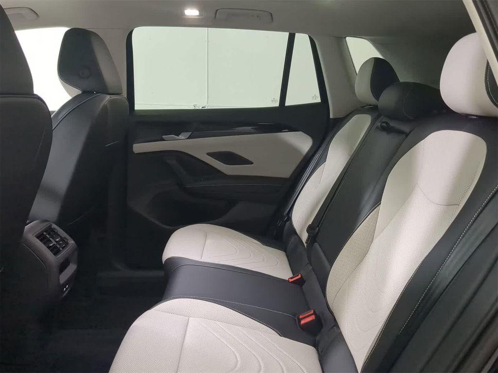 new 2025 Volkswagen Tiguan car, priced at $37,882