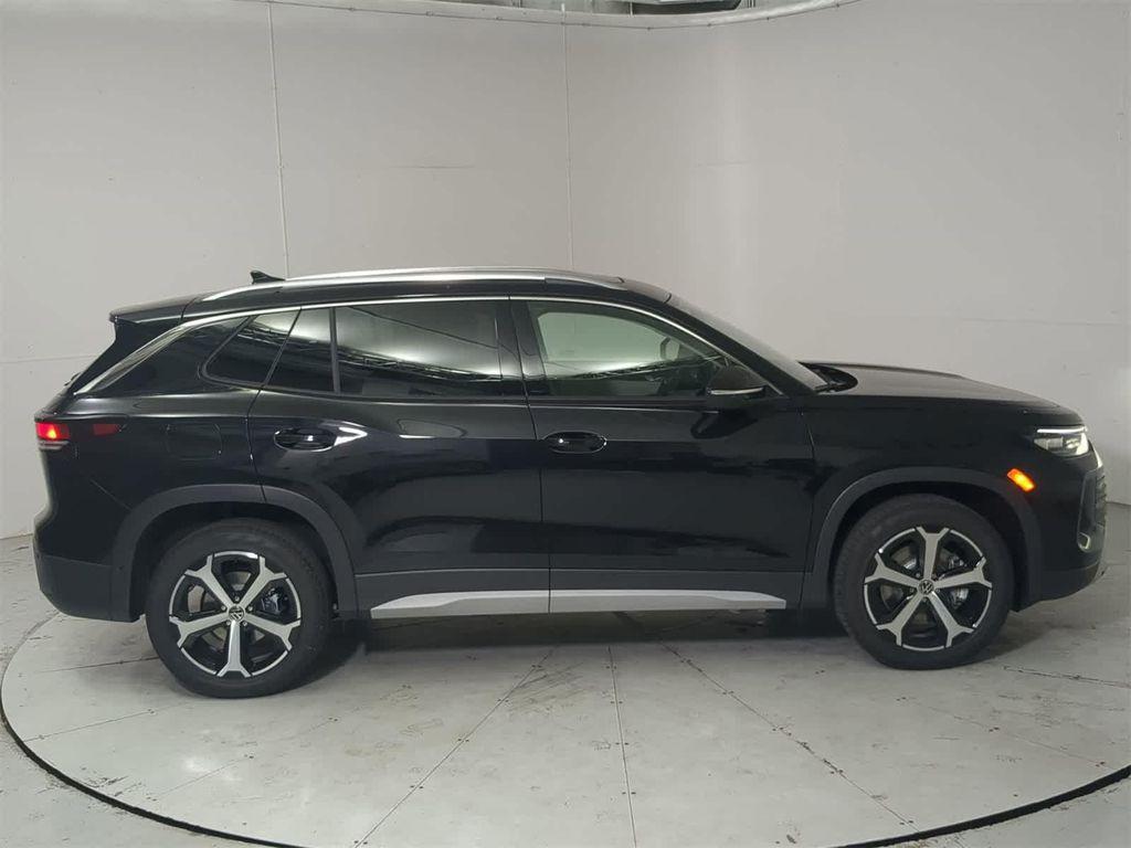 new 2025 Volkswagen Tiguan car, priced at $37,882