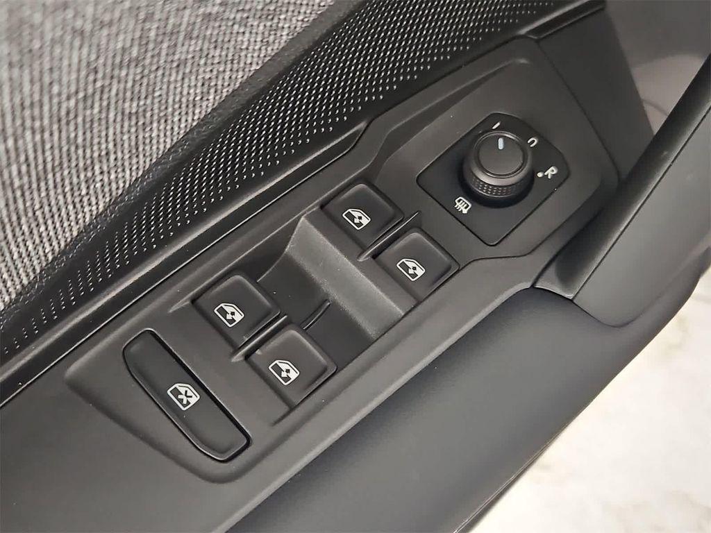new 2025 Volkswagen Tiguan car, priced at $34,836