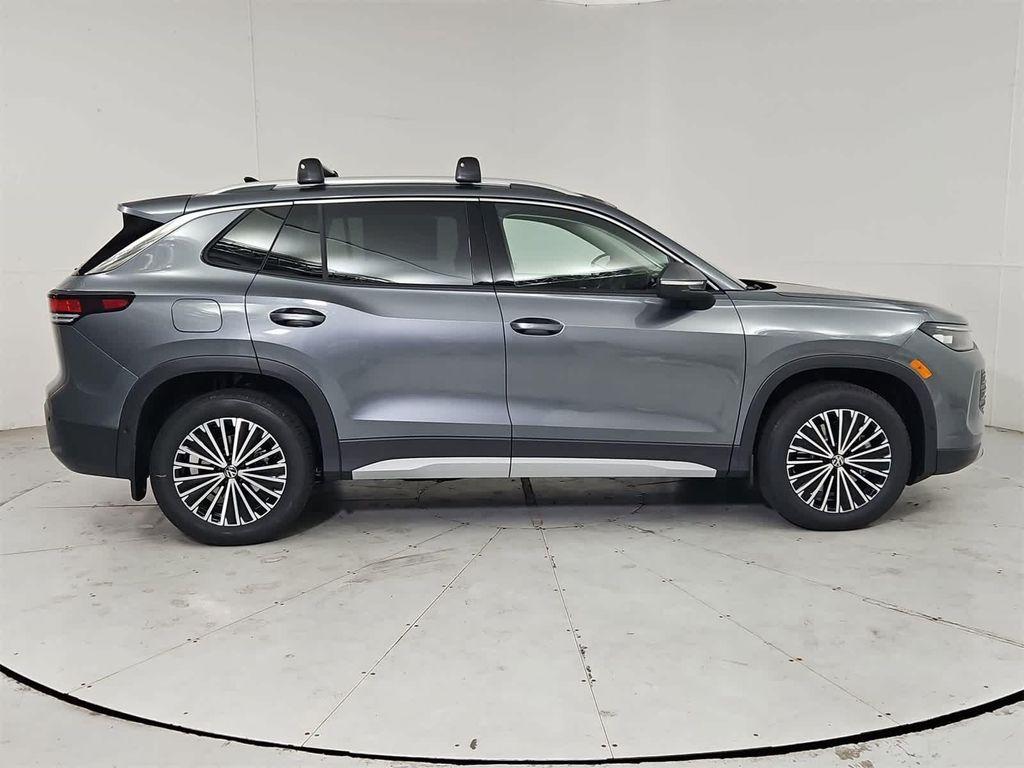 new 2025 Volkswagen Tiguan car, priced at $34,836