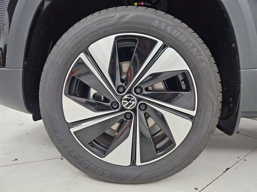 new 2025 Volkswagen Taos car, priced at $33,151