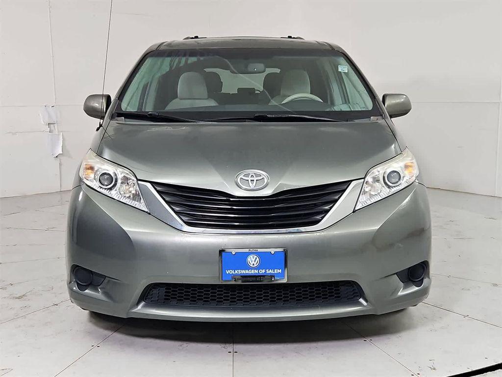 used 2014 Toyota Sienna car, priced at $17,553