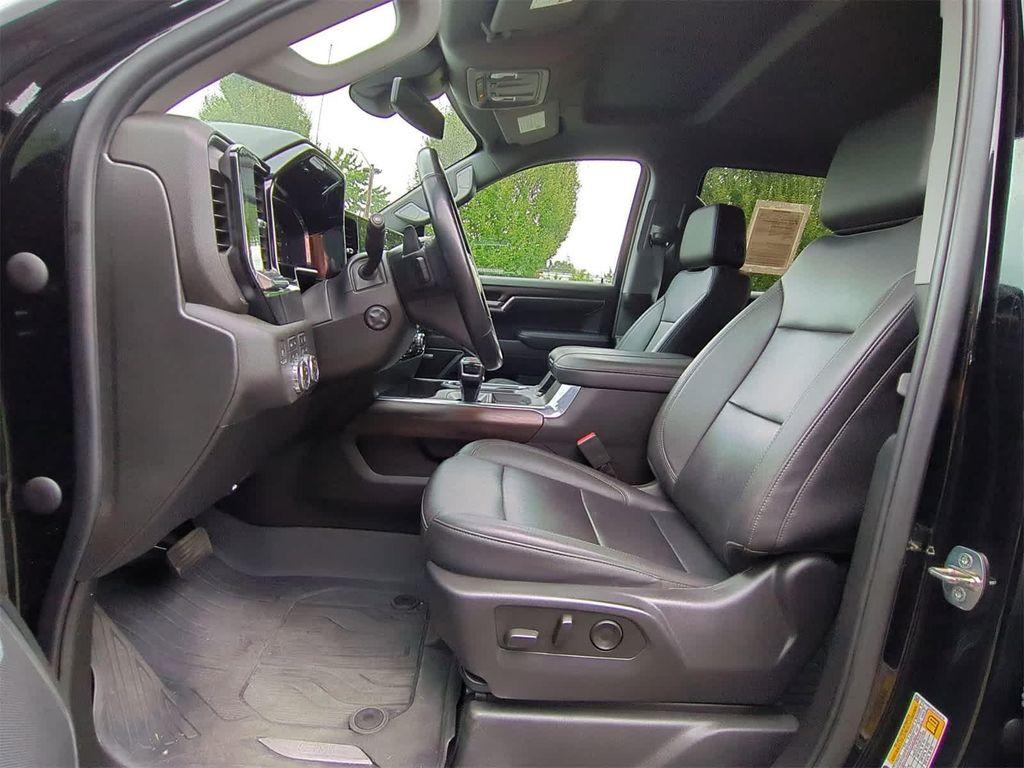 used 2023 GMC Sierra 1500 car, priced at $42,215