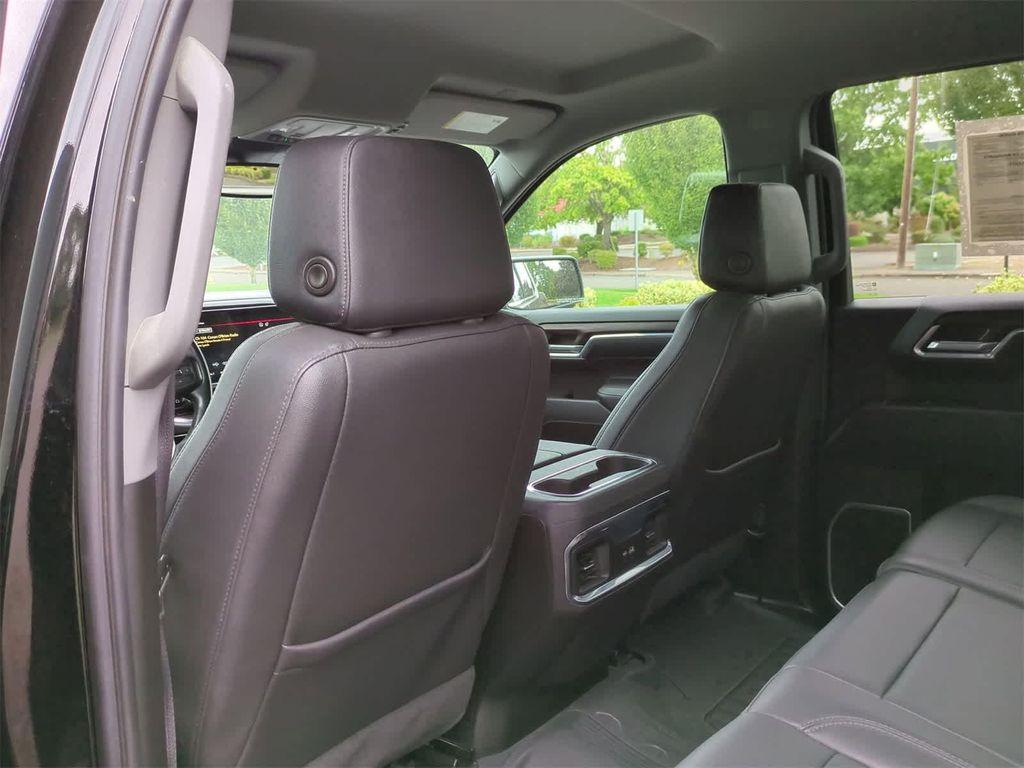 used 2023 GMC Sierra 1500 car, priced at $42,215