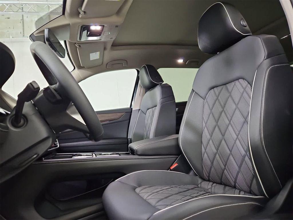 new 2026 Volkswagen Atlas car, priced at $57,654