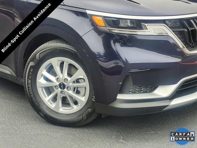 used 2023 Kia Carnival car, priced at $33,442