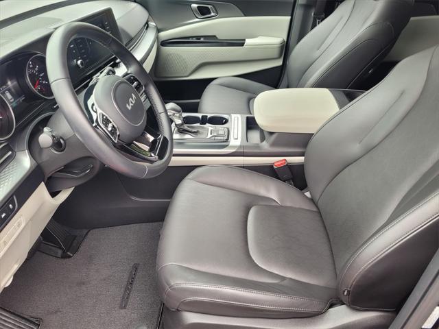 used 2023 Kia Carnival car, priced at $33,842