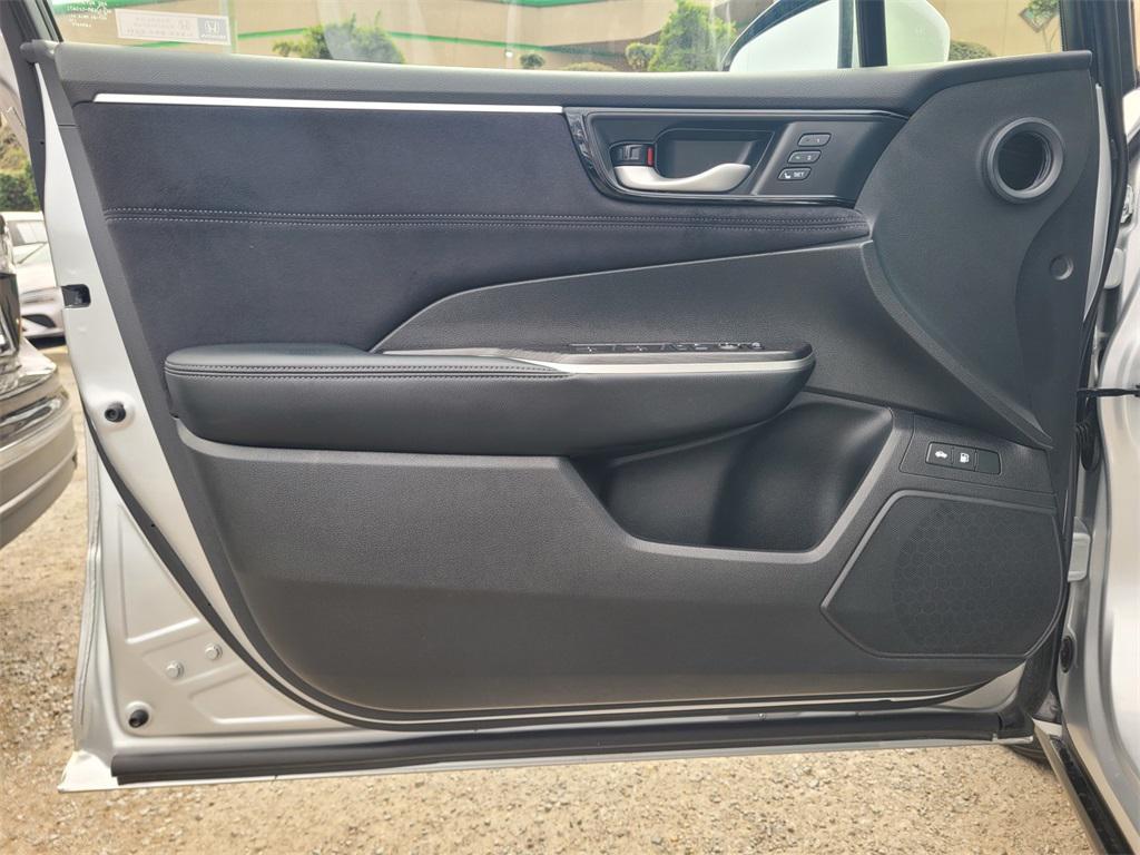 used 2019 Honda Clarity Plug-In Hybrid car, priced at $21,998
