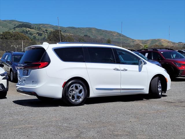 used 2021 Chrysler Pacifica Hybrid car, priced at $34,509