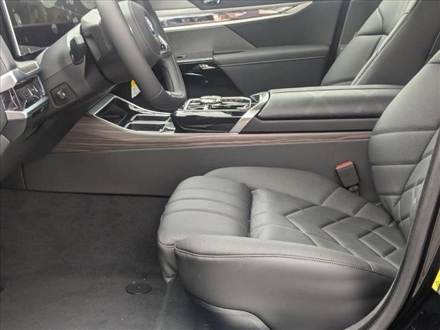new 2025 BMW i7 car, priced at $109,025