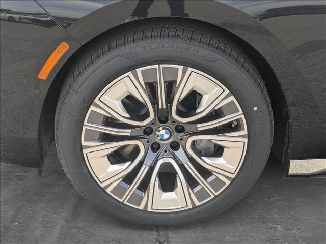 new 2025 BMW i7 car, priced at $110,095