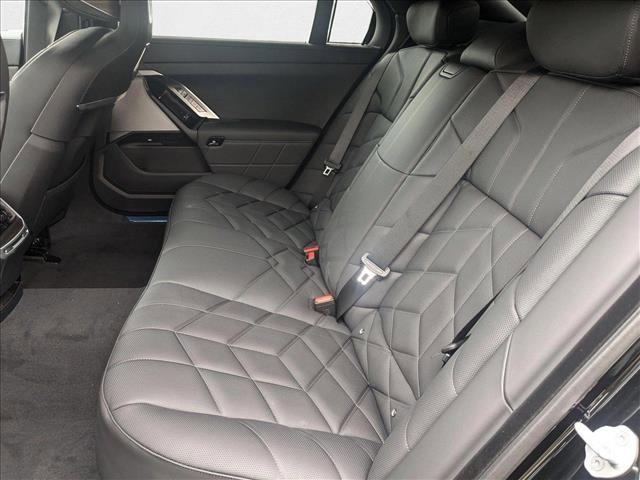 new 2025 BMW 760 car, priced at $134,270