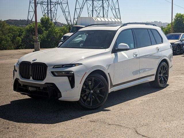 new 2025 BMW X7 car, priced at $98,895