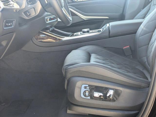 new 2025 BMW X7 car, priced at $88,785