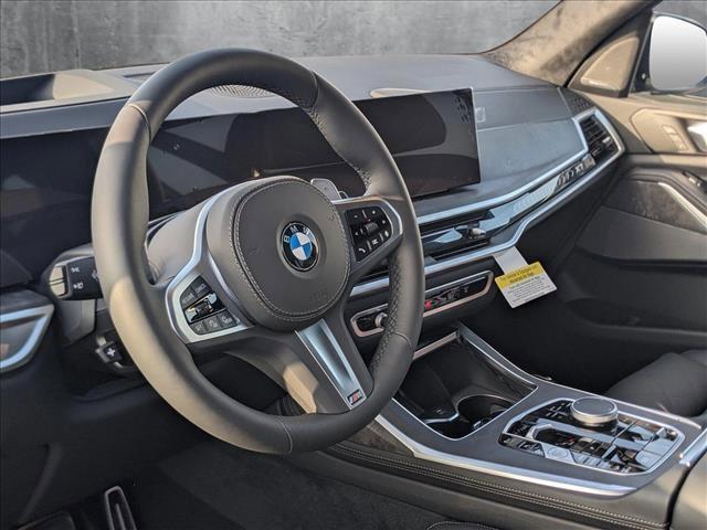 new 2025 BMW X7 car, priced at $93,335