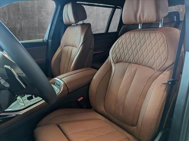 new 2025 BMW X7 car, priced at $115,070