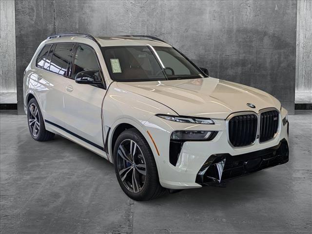 new 2025 BMW X7 car, priced at $115,070