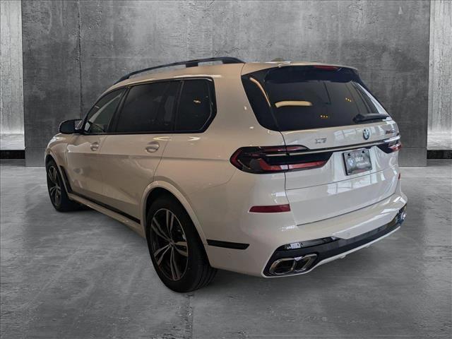 new 2025 BMW X7 car, priced at $115,070