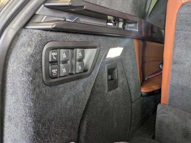 new 2025 BMW X7 car, priced at $115,070