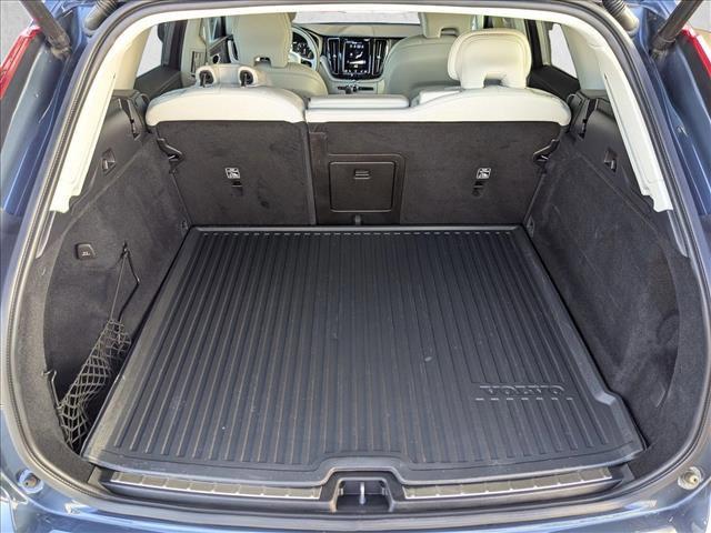 used 2021 Volvo XC60 car, priced at $27,492