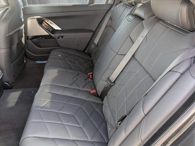 new 2025 BMW i7 car, priced at $109,970
