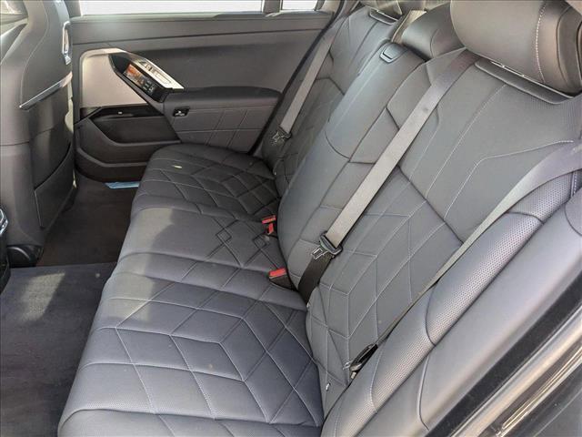 new 2025 BMW i7 car, priced at $109,970