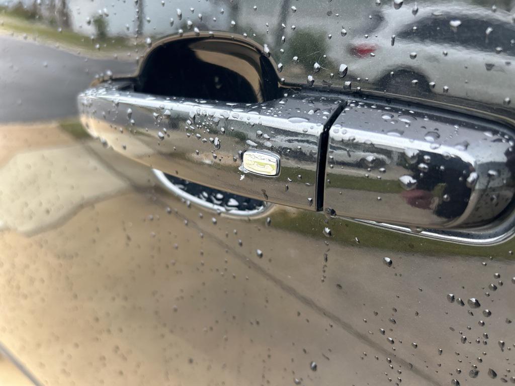 used 2019 Chevrolet Traverse car, priced at $13,997